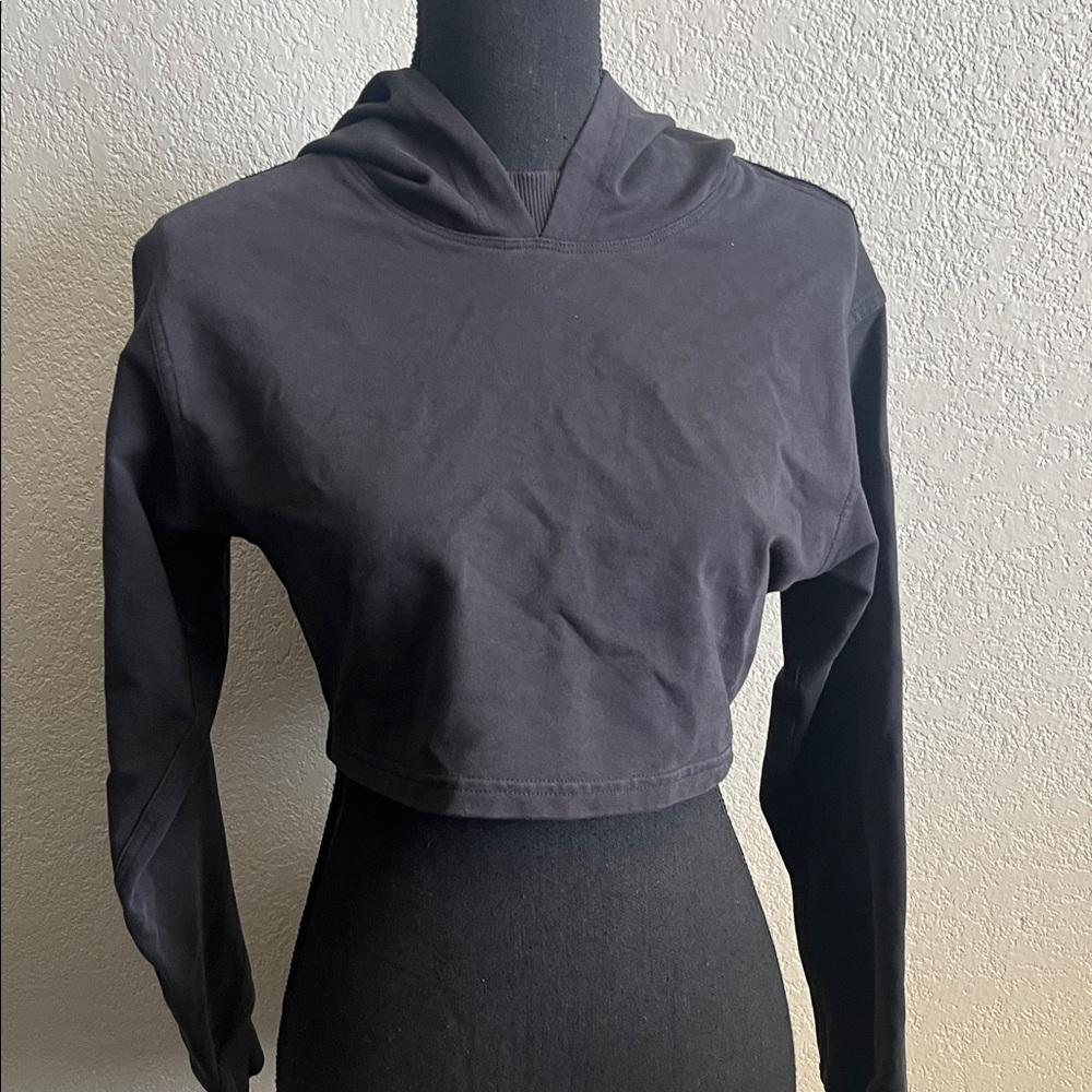 lululemon athletica Cropped Hoodie size 2